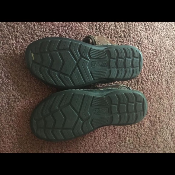 Sandals - Picture 3 of 5